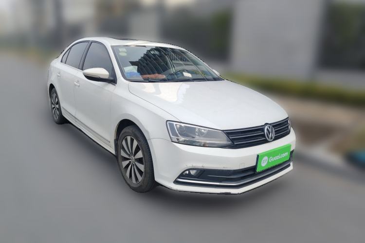 Used Volkswagen Sagitar 2018 1.6L Automatic Comfort Model Front Right 45 Deg