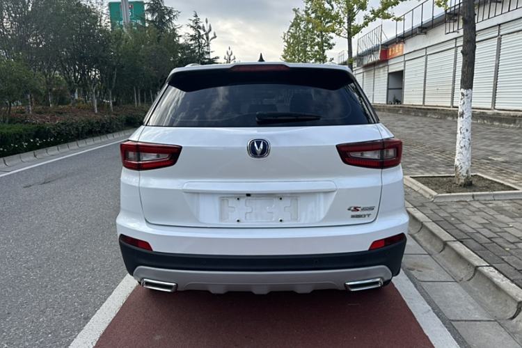 Used Changan CS55 2019 1.5T Manual Colorful Model China VI Standard
