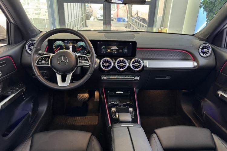 Used Mercedes-Benz GLB 2021 GLB 200 Fashion Model Interior 1