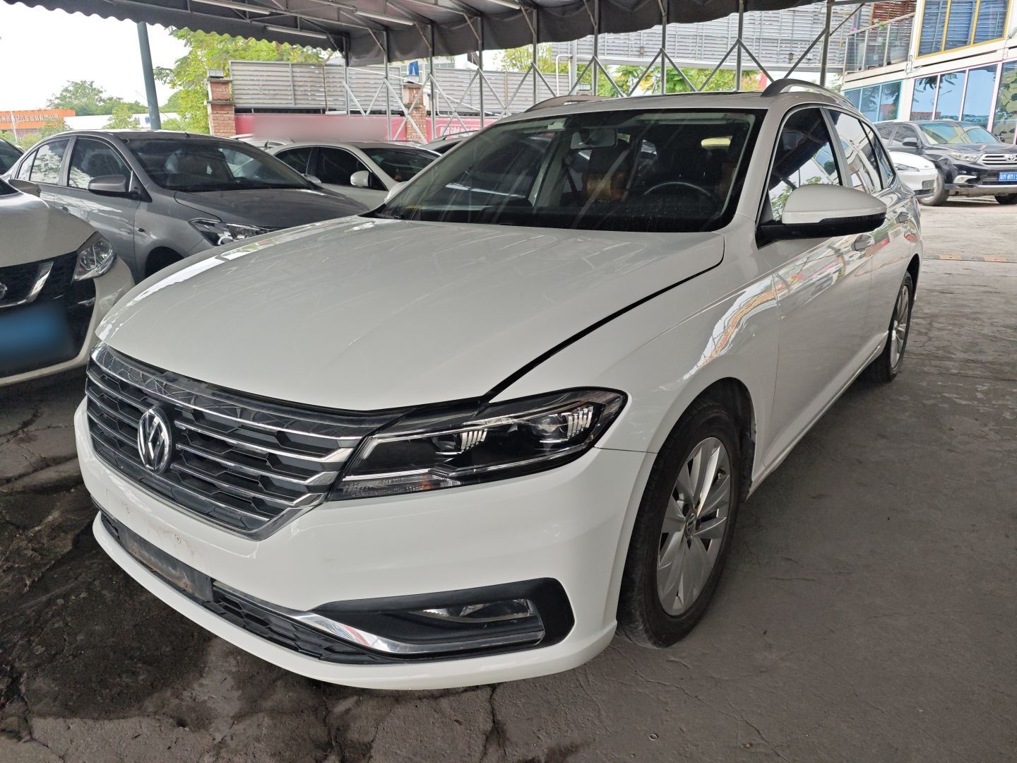 Parte inferior delantera