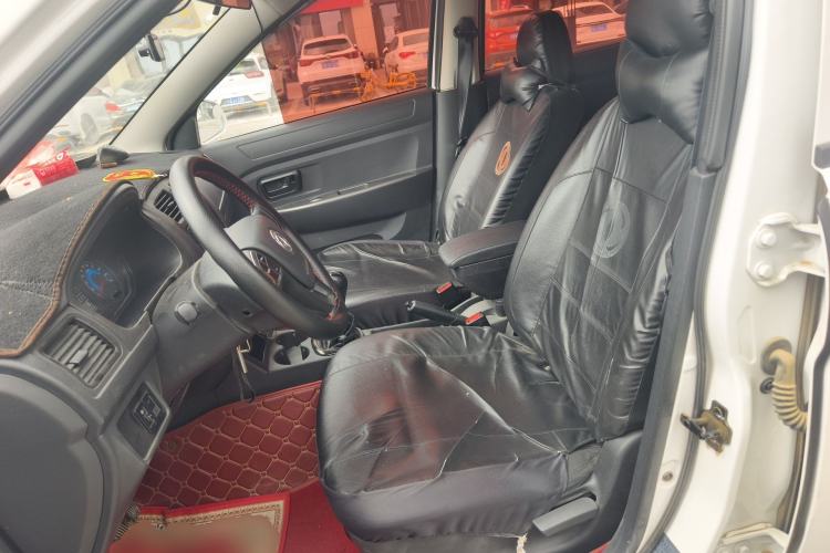 Used Dongfeng Fengon 330 2019 1.5L Manual Utility Grade I China VI Left Front Seat