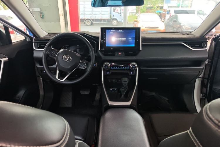 Used Toyota RAV4 2020 2.0L CVT Two-Wheel Drive Fashion Edition Center Console
