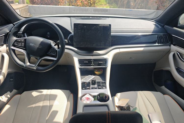 Used BYD Song PLUS New Energy 2024 HONOR Edition DM-i 150km Flagship PLUS Center Console