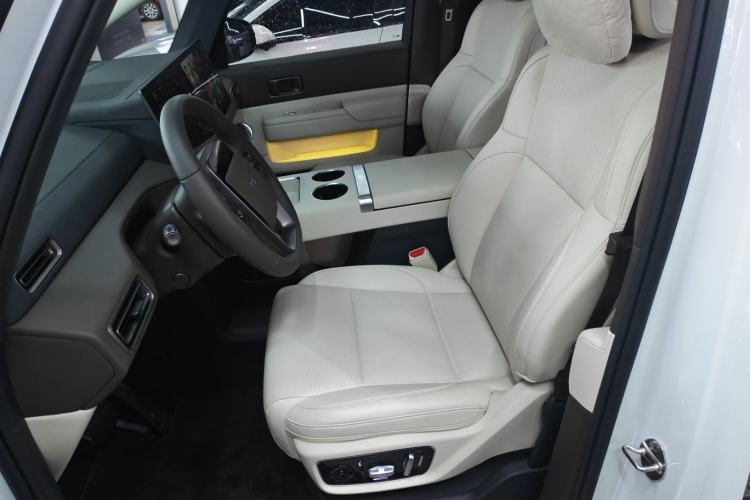 Used Li Auto MEGA 2024 Ultra Model