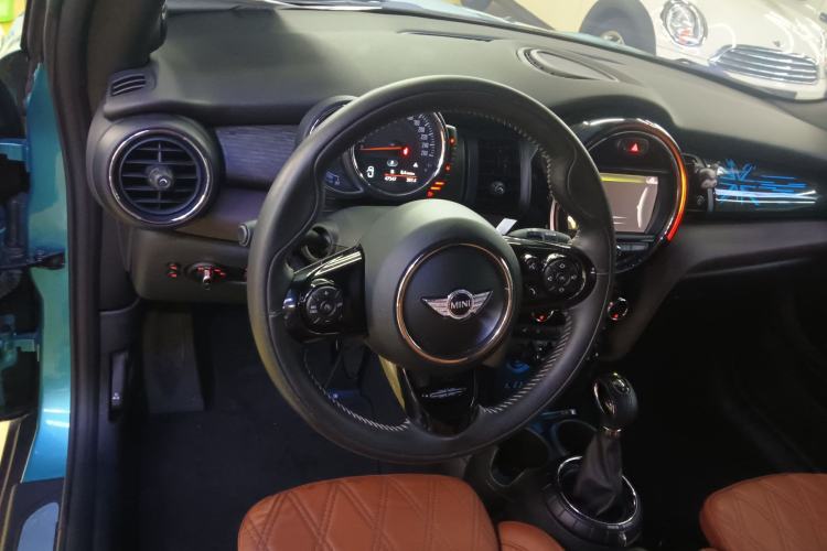 Used MINI 2017 1.5T COOPER CABRIO Freedom Edition
