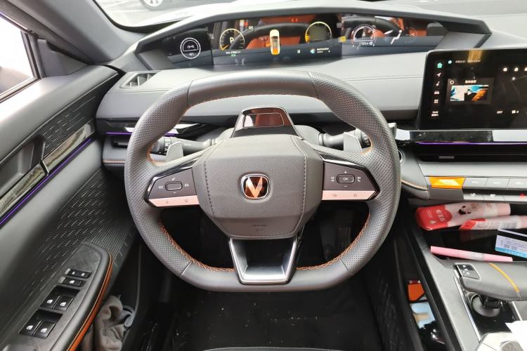 Used Changan UNI-V 2022 1.5T Prestige Version