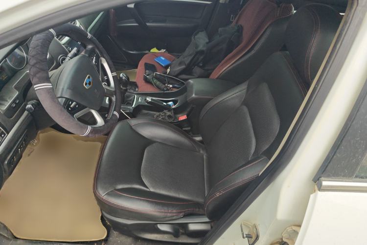 Used Geely Auto Emgrand 2015 Sedan 1.5L Manual - Top Trim Level
