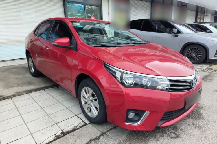 Used Toyota Corolla 2014 1.6L CVT GL Front Right 45 Deg