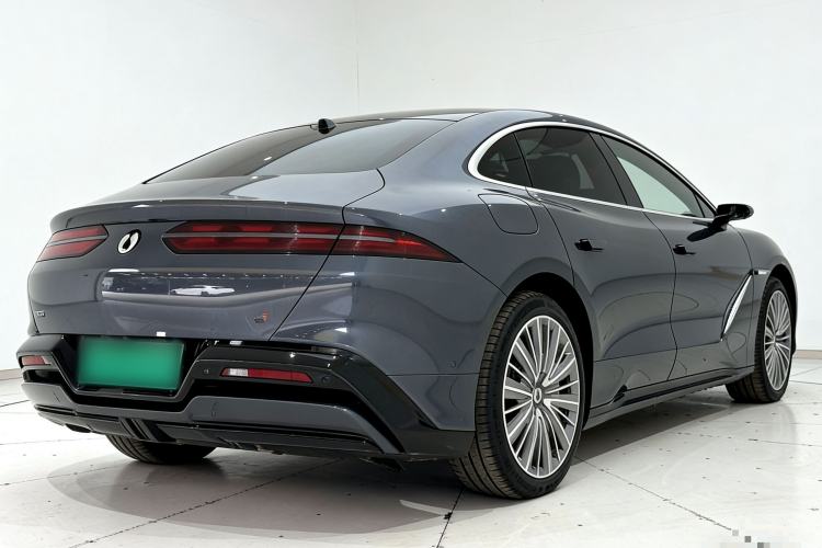 Used Denza Z9 2024 1100 km All-Wheel-Drive Ultra Version
