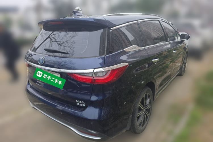 Used BYD Song MAX New Energy 2019 DM 1.5T Smart Connect Enjoyment Model 6-Seater China V Standard
