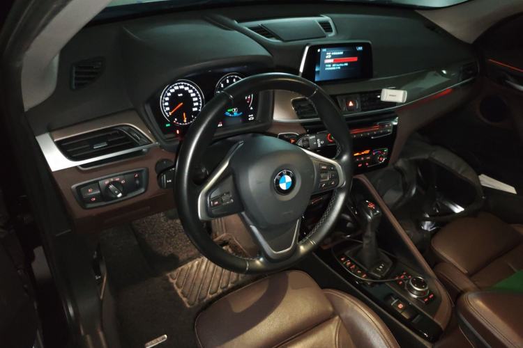 Used BMW X1 New Energy 2018 xDrive25Le Luxury Model Center Console