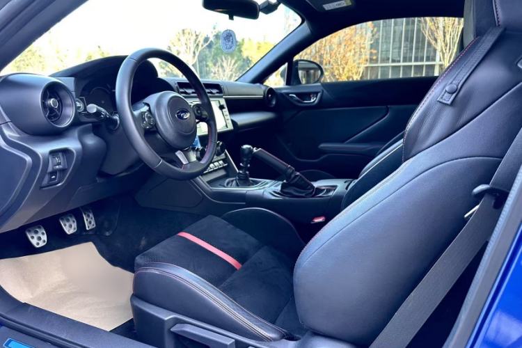 Used Subaru BRZ 2022 2.4L Manual Version
