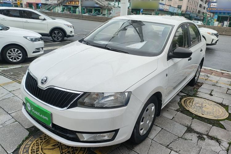 Used Skoda Rapid 2016 1.6L Manual Front-Wheel-Drive Version
