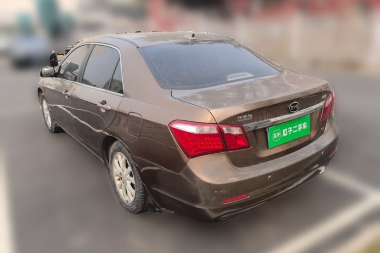 Used BYD G6 2012 2.0L Manual Luxury Version
