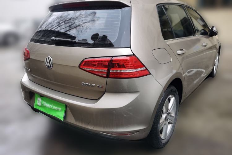 Used Volkswagen Golf 2015 1.4TSI Automatic Luxury Model
