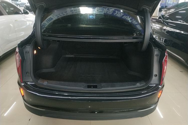 Used Hongqi E-QM5 2023 620km PLUS
