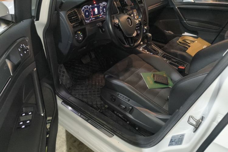 Used Volkswagen Golf 2019 280TSI DSG Luxury Version China VI Standard