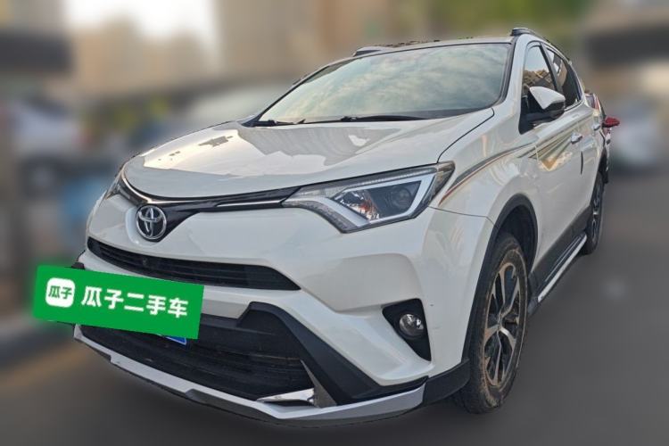 Used Toyota RAV4 2019 2.0L CVT Two-Wheel Drive Comfort Edition China VI Standard