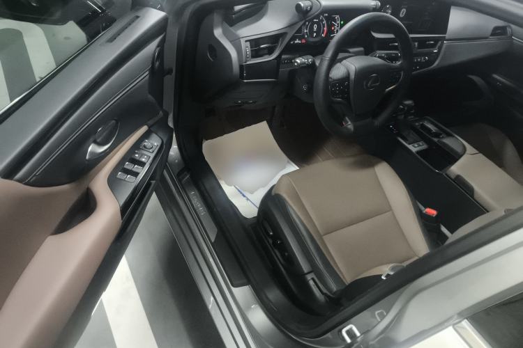 Used Lexus ES 2021 200 Excellence Edition Driver Seat