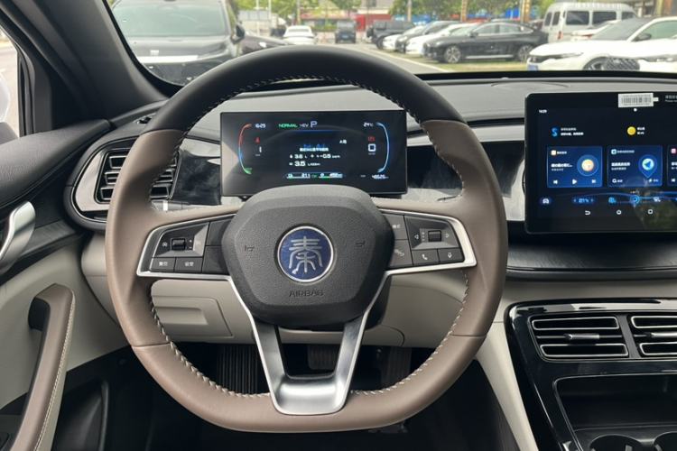 Used BYD Qin PLUS 2024 HONOR Edition DM-i 55KM Leading Model
