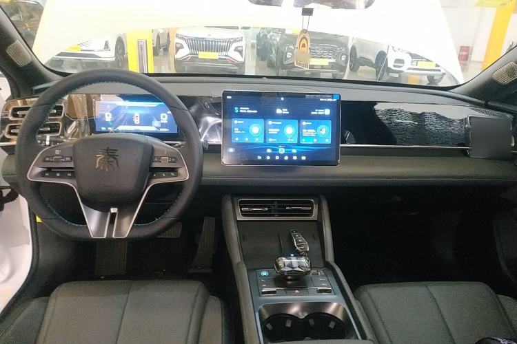 Used BYD Qin L 2024 DM-i 120KM Beyond Model
