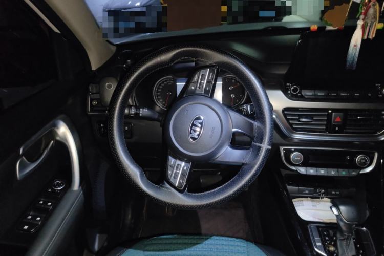 Used Kia Sportage R 2019 2.0L Automatic Smart Luxury Edition Steering Wheel