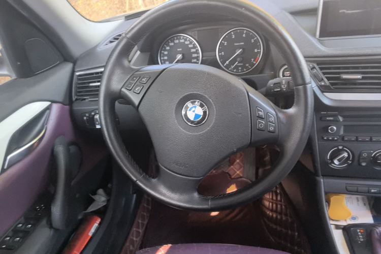 Used BMW X1 2013 sDrive18i Fashion Model
