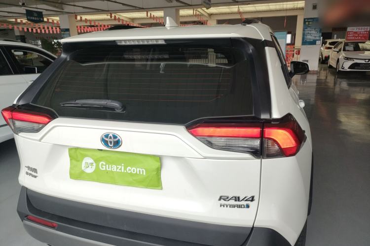 Used Toyota RAV4 2020 Dual-Engine 2.5L E-CVT 4x4 Elite PLUS Edition