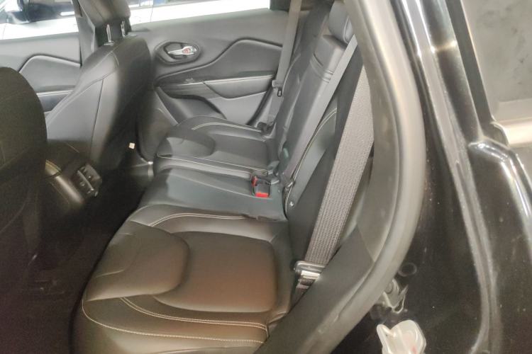 Used Jeep Cherokee 2017 2.4L Leading Smart Edition