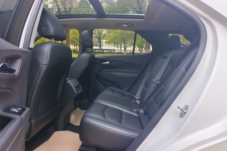 Used Chevrolet Equinox 2021 535T Yujie Edition Interior 3