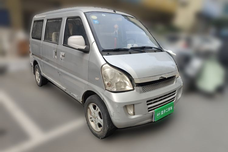 Used Wuling Rongguang 2011 1.2L Base Version
