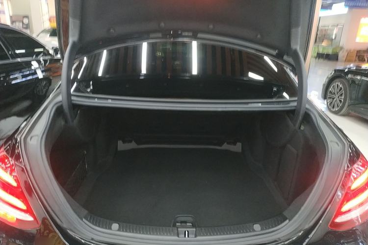 Used Mercedes-Benz E-Class 2016 E 300 L Stylish Model
