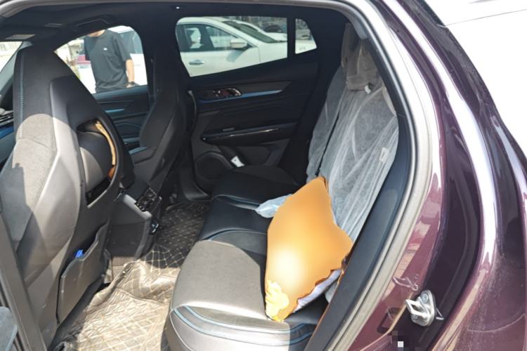 Used Lynk & Co 05 EM-P 2021 1.5TD PHEV HALO Left Rear Seat