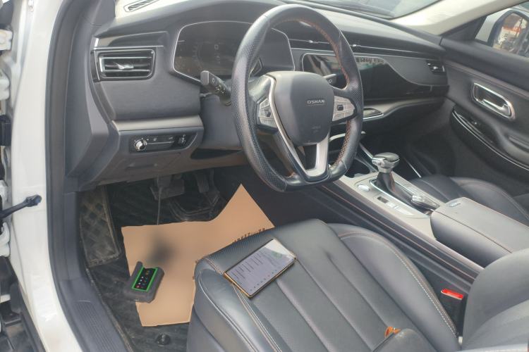 Used CHANGAN OSHAN X7 2020 1.5T Automatic Flagship Edition Center Console