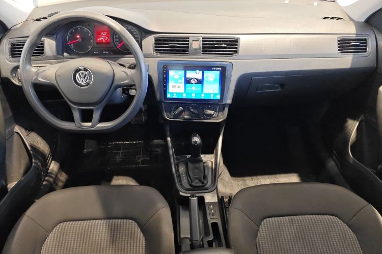 Used Volkswagen Santana 2021 1.5L Automatic Fashion Edition Center Console