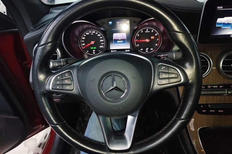 Used Mercedes-Benz GLC Coupe 2019 Facelift GLC 260 4MATIC Coupe SUV Steering Wheel