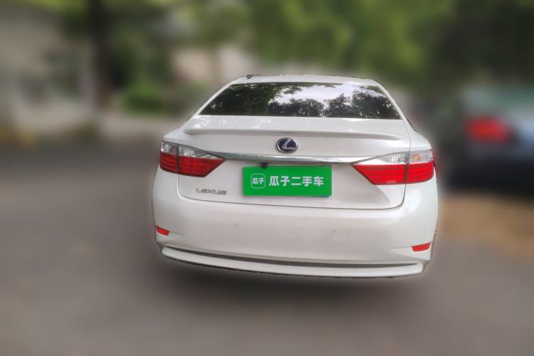 Used Lexus ES 2014 300h Comfort Edition