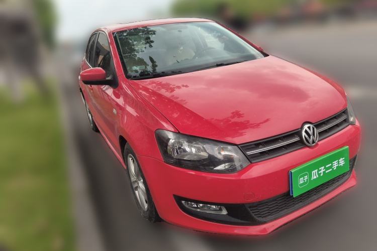 Used Volkswagen Polo 2011 1.6L Automatic ZhiKu Edition Front Right 45 Deg