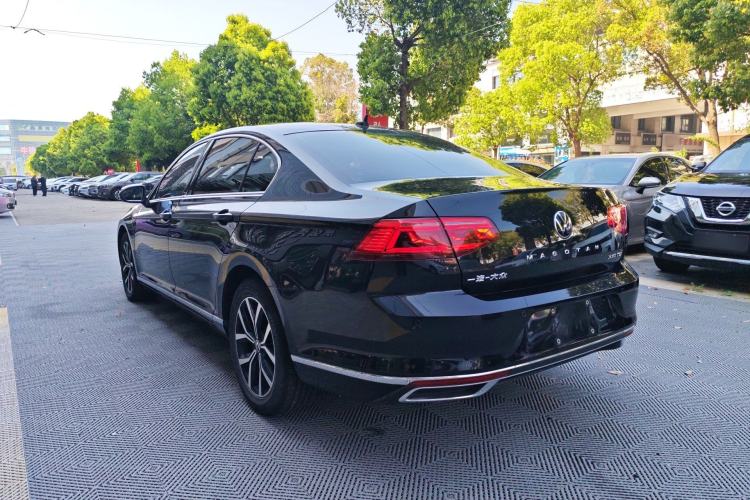 Used Volkswagen Magotan 2020 330TSI DSG Leading Model
