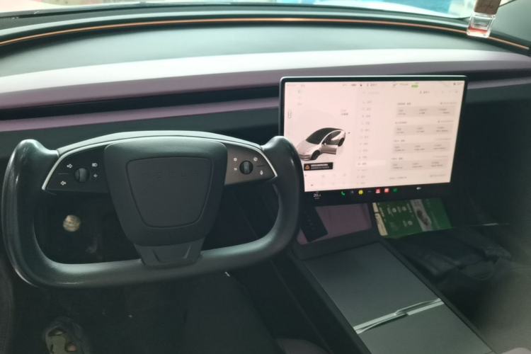 Used Tesla Model 3 2025 Rear-Wheel-Drive Version
