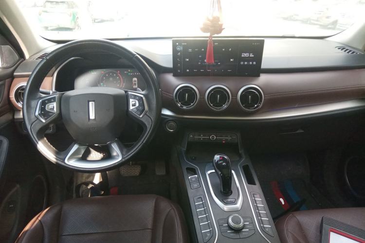 Used Wey VV6 2020 2.0T Two-Wheel Drive Smart Enjoyment+