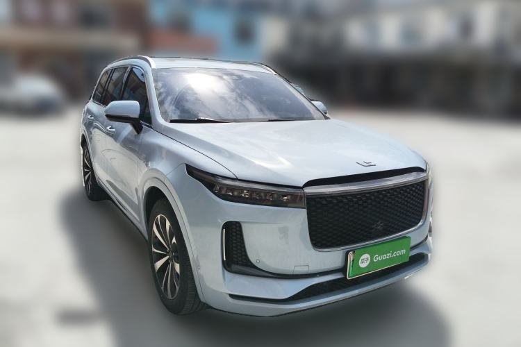 Used Li Auto ONE 2020 Extended-Range 6-Seater Version Front Right 45 Deg