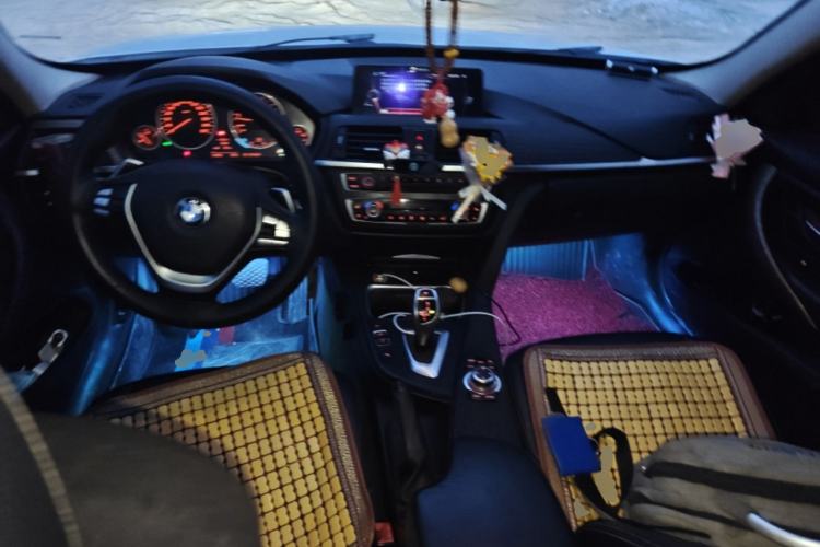 Used BMW 3 Series 2013 320Li Fashion Design Package Center Console