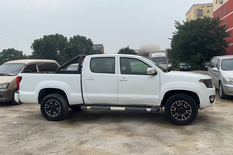 Used Huanghai Jiaolong 2015 2.8T Two-Wheel Drive Diesel Sport Edition JE493ZLQ4CB
