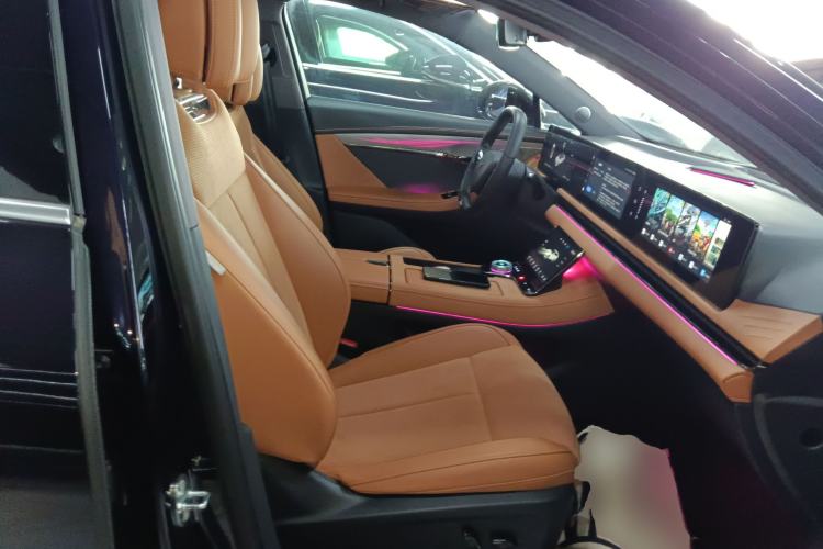 Used VOYAH PASSION 2024 PHEV Four-Wheel Drive Ultra-Long Range Flagship Model Right Front Seat