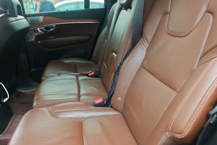 Used Volvo XC90 New Energy 2019 E-Drive Hybrid T8 Luxury Edition 7-Seater China V Standard Left Rear Seat