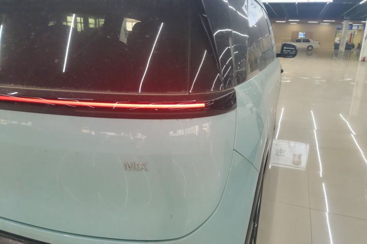 Used Zeekr MIX 2025 Intelligent Driving Version
