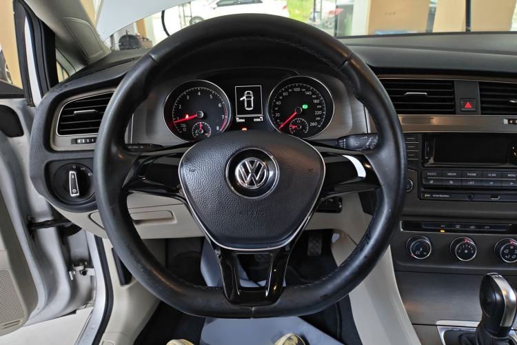 Used Volkswagen Golf 2014 1.4TSI Automatic Comfort Model Steering Wheel