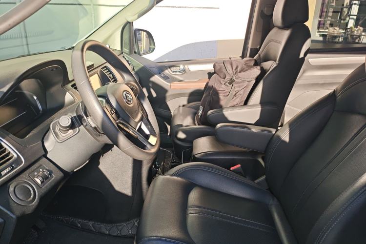 Used SAIC MAXUS G10 2022 2.0T Automatic Elite Edition Gasoline 7-Seater