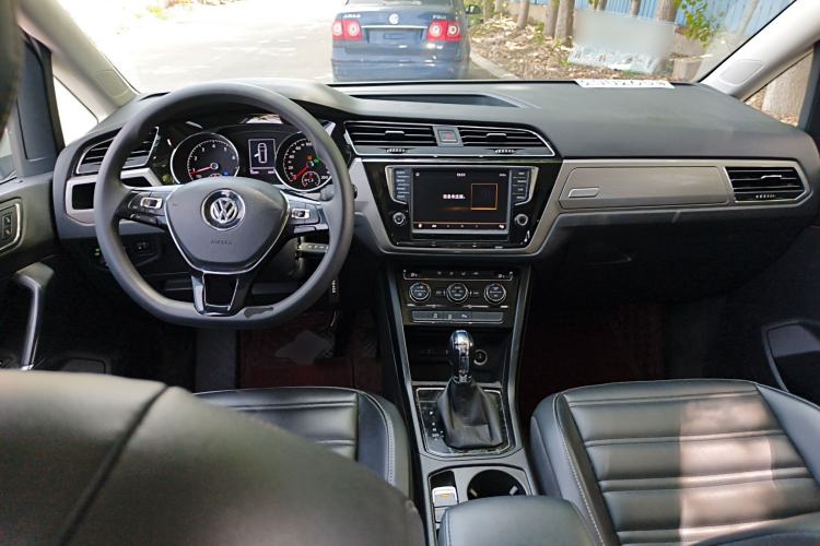 Used Volkswagen Touran 2018 Volkswagen Touran L 280TSI DSG Comfort Edition 7 Seats China V Emission Standard